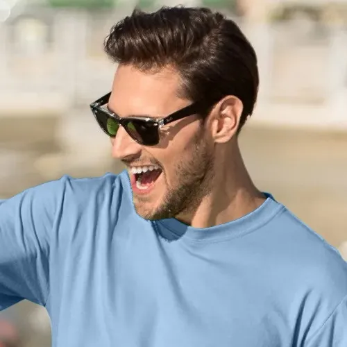 Klasyczna koszulka męska - Klasyczny okrągły dekolt