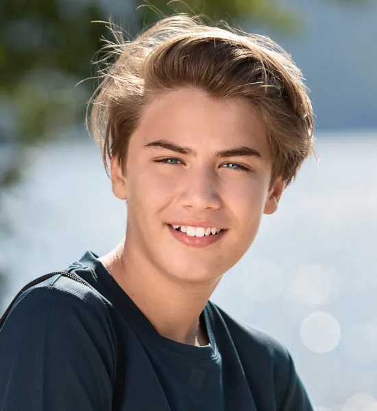 Koszulka sportowa dla dzieci - Ciekawy asymetryczny kołnierzyk