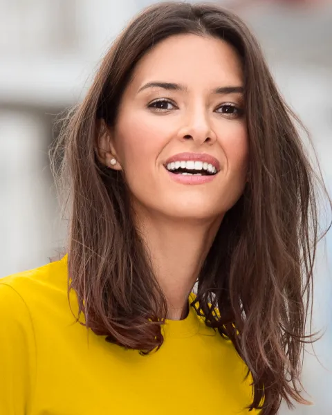 Prosta koszulka damska - Klasyczny okrągły dekolt