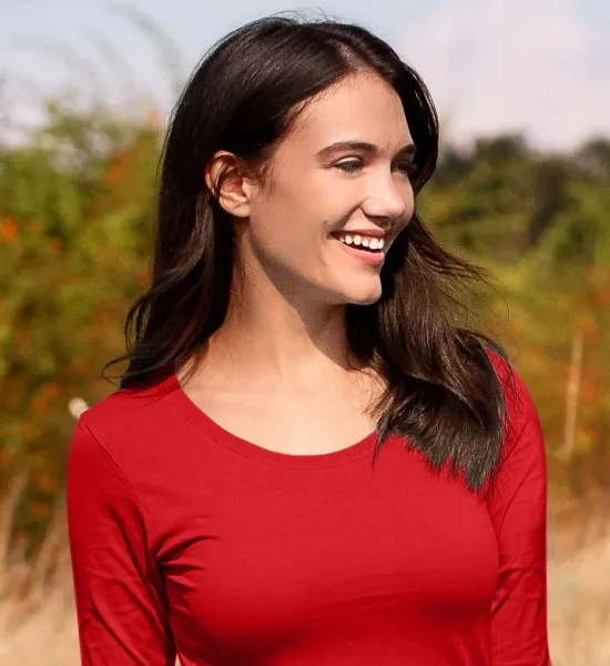 Koszulka damska z długim rękawem - Głębszy okrągły dekolt