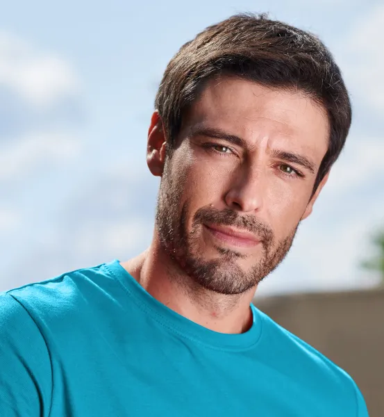 Prosta koszulka męska - Klasyczny okrągły dekolt