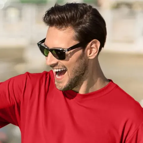 Klasyczna koszulka męska - Klasyczny okrągły dekolt