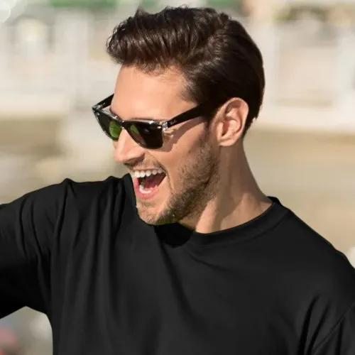 Klasyczna koszulka męska - Klasyczny okrągły dekolt