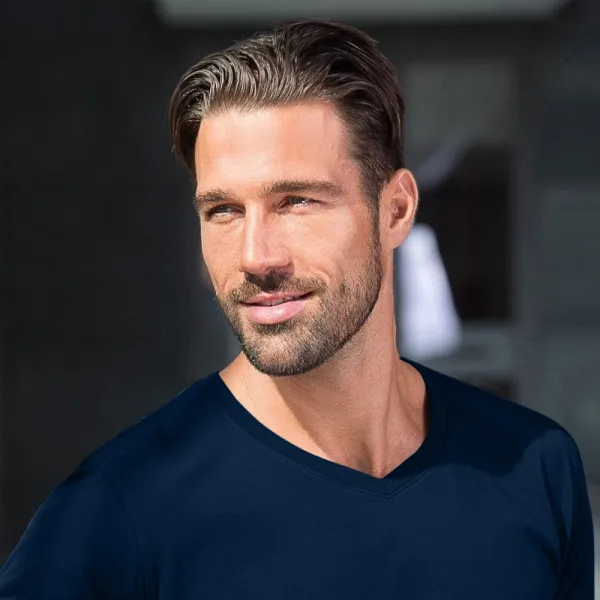 Obcisła koszulka męska - Dekolt w kształcie litery V