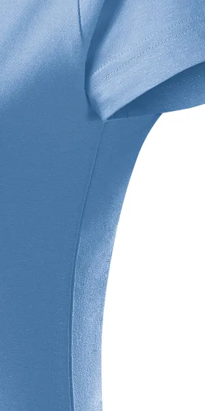 Prosta koszulka damska - Krój z bocznymi szwami